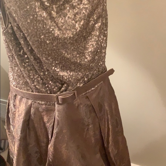 Gold sequin party dress - Picture 5 of 6